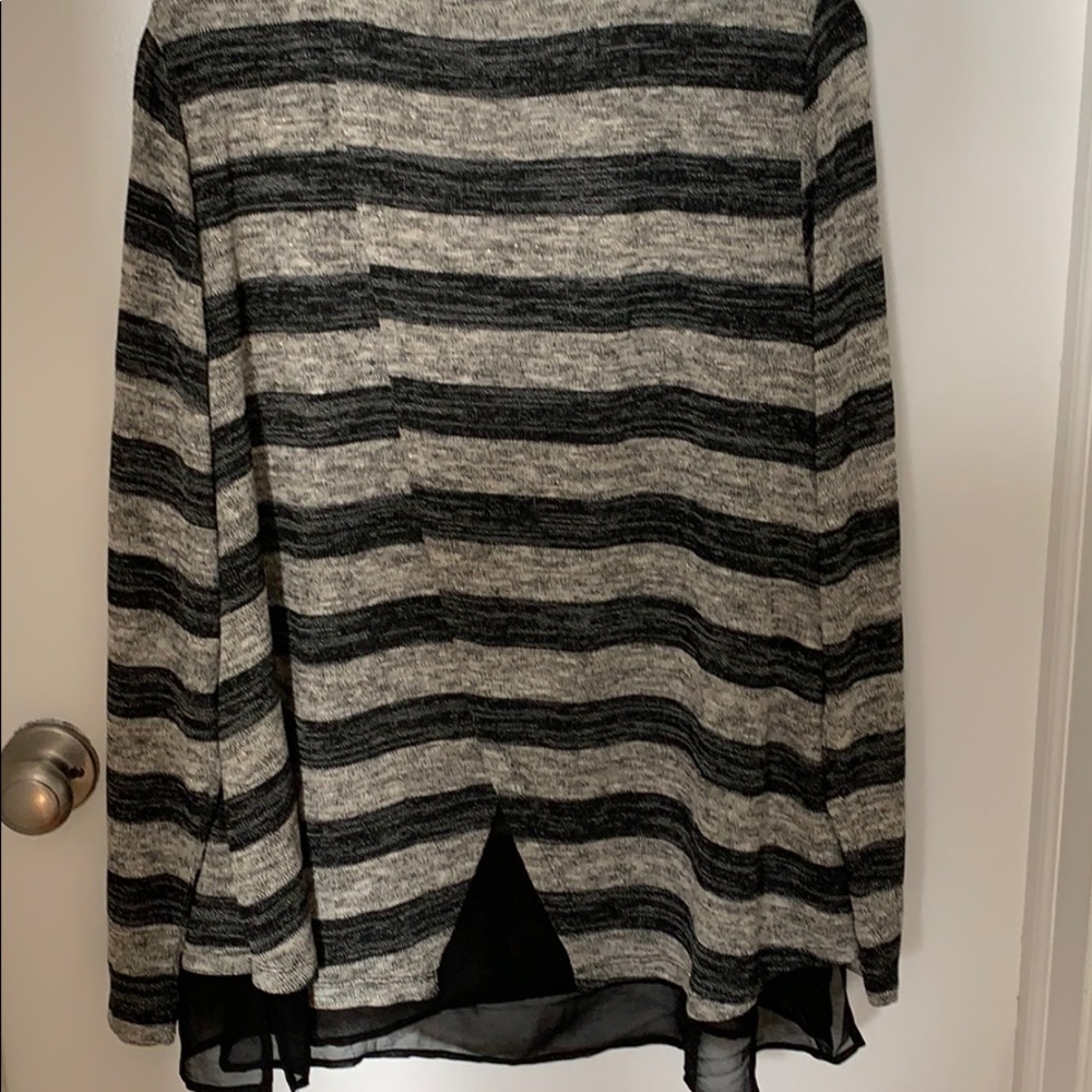 Round Neck Crisscross Back Sheer Panel 22/24 NWT - Picture 3 of 5